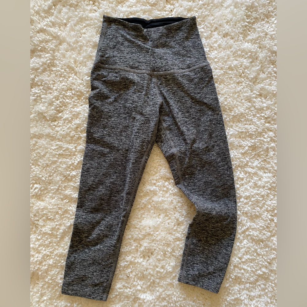 Beyond Yoga Dark Heather Gray Cropped Legging size XS